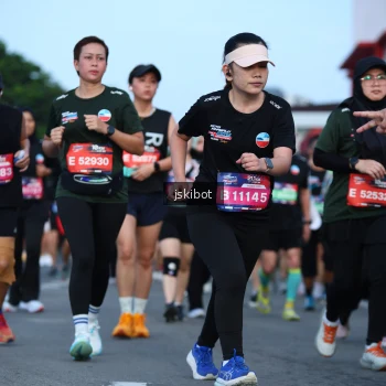 Runner Photo 3695605