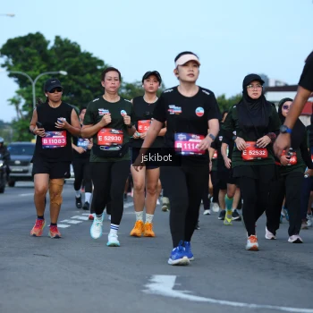 Runner Photo 3695621