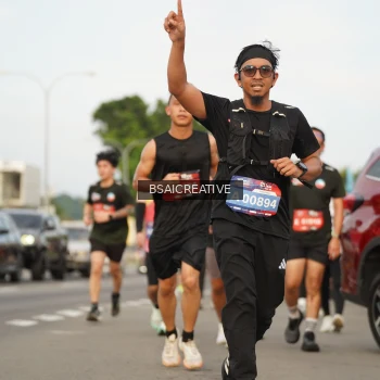 Runner Photo 3695623