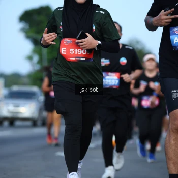 Runner Photo 3695640
