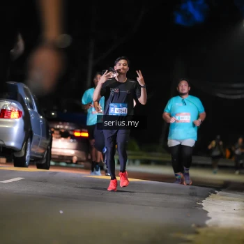 Runner Photo 3695645