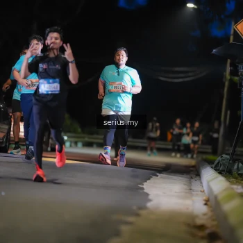 Runner Photo 3695655