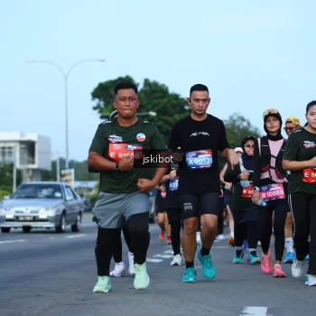 Runner Photo 3695656