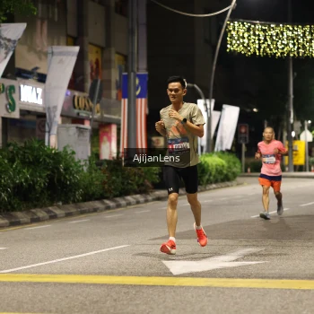 Runner Photo 3695672