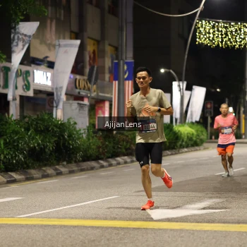 Runner Photo 3695674