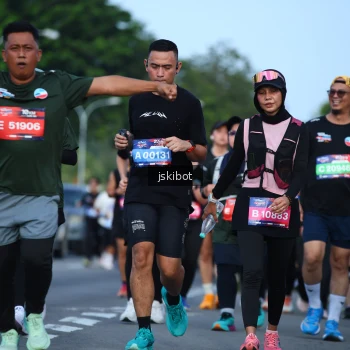 Runner Photo 3695730