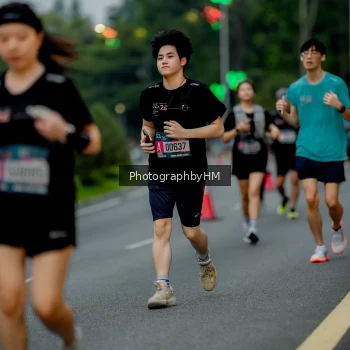 Runner Photo 3695731
