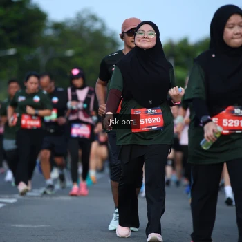 Runner Photo 3695746