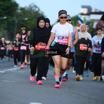 Runner Photo 3695747