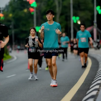 Runner Photo 3695773