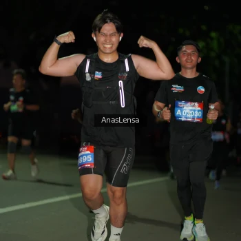 Runner Photo 3695777