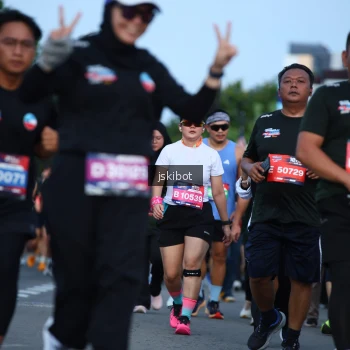 Runner Photo 3695778