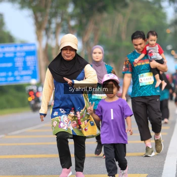 Runner Photo 3695781