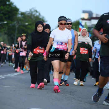 Runner Photo 3695795