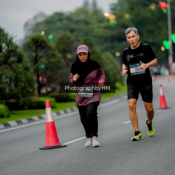 Runner Photo 3695830