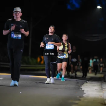 Runner Photo 3695842