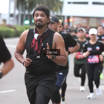 Runner Photo 3695847