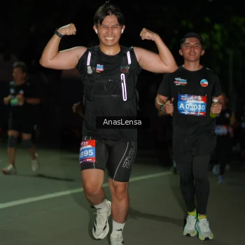 Runner Photo 3695857