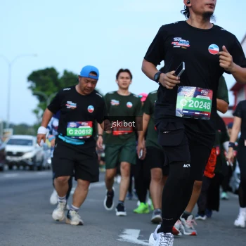 Runner Photo 3695868