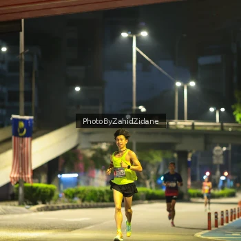 Runner Photo 3695892