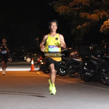 Runner Photo 3695917