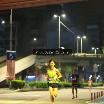 Runner Photo 3695935