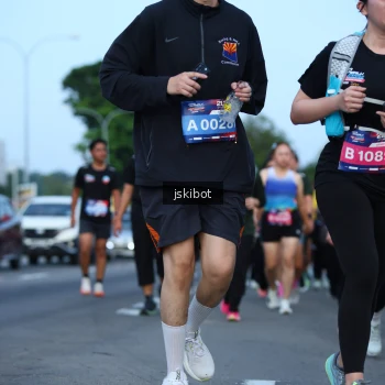Runner Photo 3695952