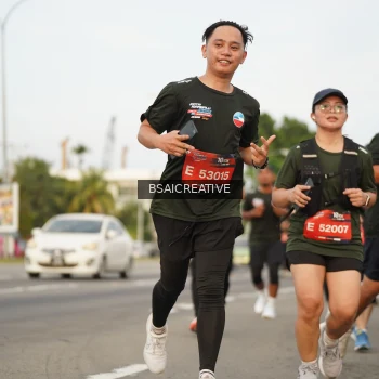Runner Photo 3695976