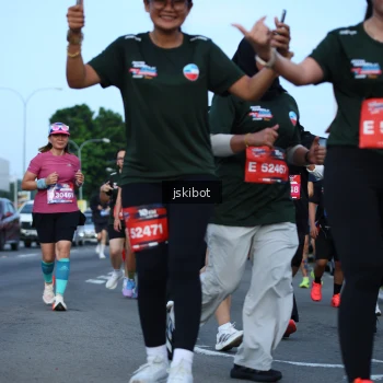 Runner Photo 3695979
