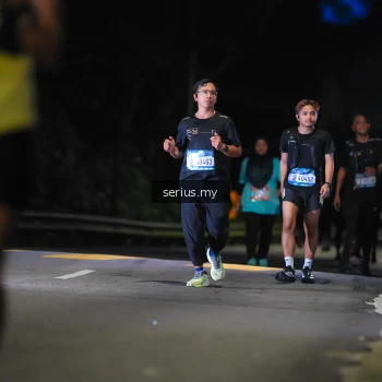 Runner Photo 3696004