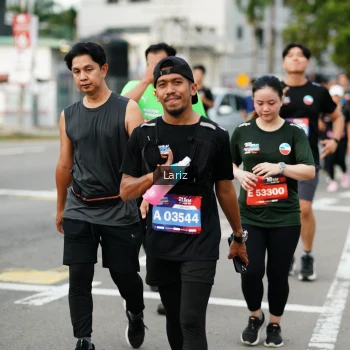 Runner Photo 3696006