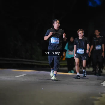 Runner Photo 3696021
