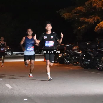 Runner Photo 3696055
