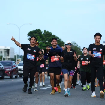 Runner Photo 3696057