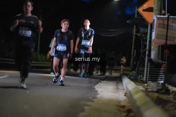 Runner Photo 3696085