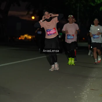 Runner Photo 3696090