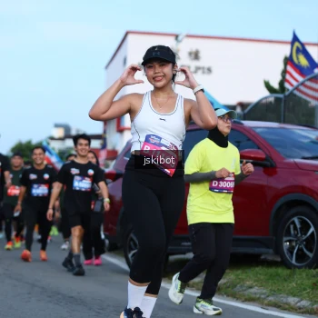 Runner Photo 3696093