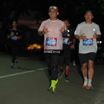 Runner Photo 3696121