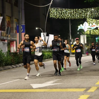 Runner Photo 3696152