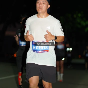 Runner Photo 3696159