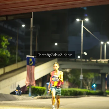 Runner Photo 3696165