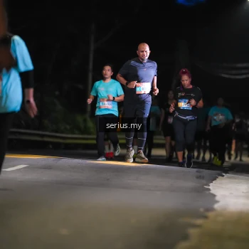 Runner Photo 3696179