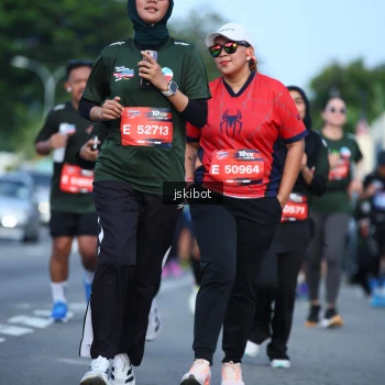 Runner Photo 3696187