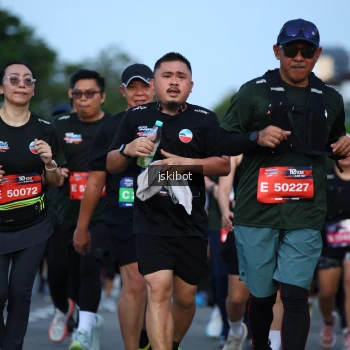 Runner Photo 3696189