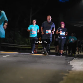Runner Photo 3696192