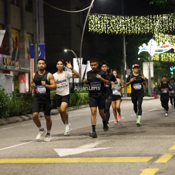 Runner Photo 3696198