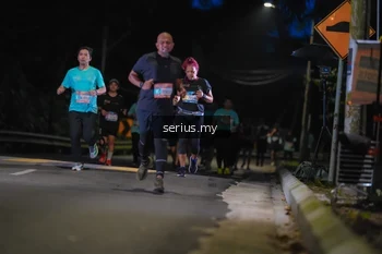 Runner Photo 3696234