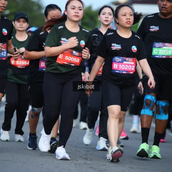 Runner Photo 3696235