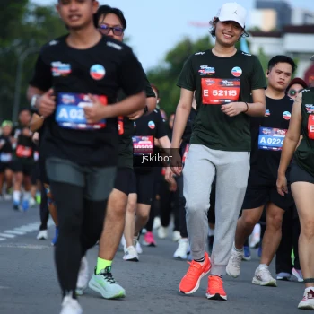 Runner Photo 3696284