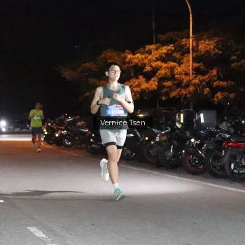 Runner Photo 3696286